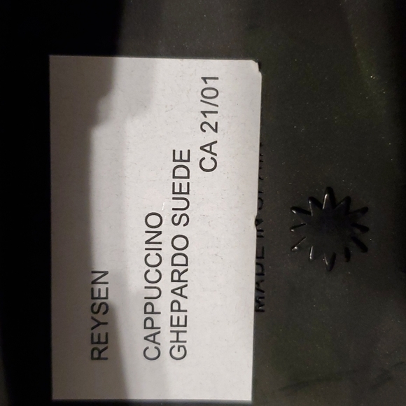 NWOB Stuart Weitzman Boots Size 6 - Picture 8 of 8